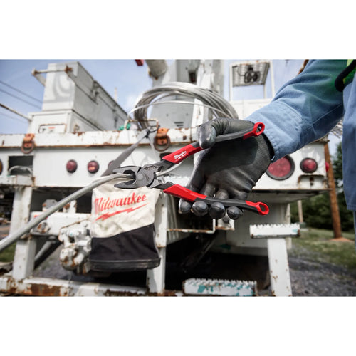 Milwaukee 9 Lineman's Comfort Grip Pliers w/ Thread Cleaner (USA)