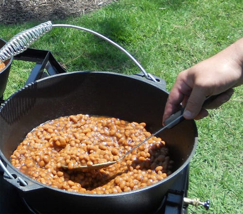 Metal King Pre-Seasoned Cast Iron Dutch Oven